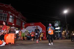 BIB: 
                            <button type="button" onclick="openModal(26233368)" class="btn btn-primary btn-sm float-right btn-popup" data-toggle="modal" data-target=".modal-high-quality">
                        <i class="fas fa-shopping-cart"></i> Add to Cart
                    </button>
                                            <button type="button" onclick="isThisMe(26233368, true)" class="btn btn-success btn-sm float-right btn-popup btn-isme hidden" data-toggle="tooltip" data-placement="bottom" title="นี่คือรูปของคุณใช่ไหม คลิกที่นี่เพื่อเอาเข้าอัลบั้ม">
                        <i class="fas fa-plus"></i> Add to album
                    </button>
                    <button type="button" onclick="isThisMe(26233368, false)" class="btn btn-warning btn-sm float-right btn-popup btn-isnotme hidden">
                        <i class="fas fa-ban"></i> Remove from album
                    </button>